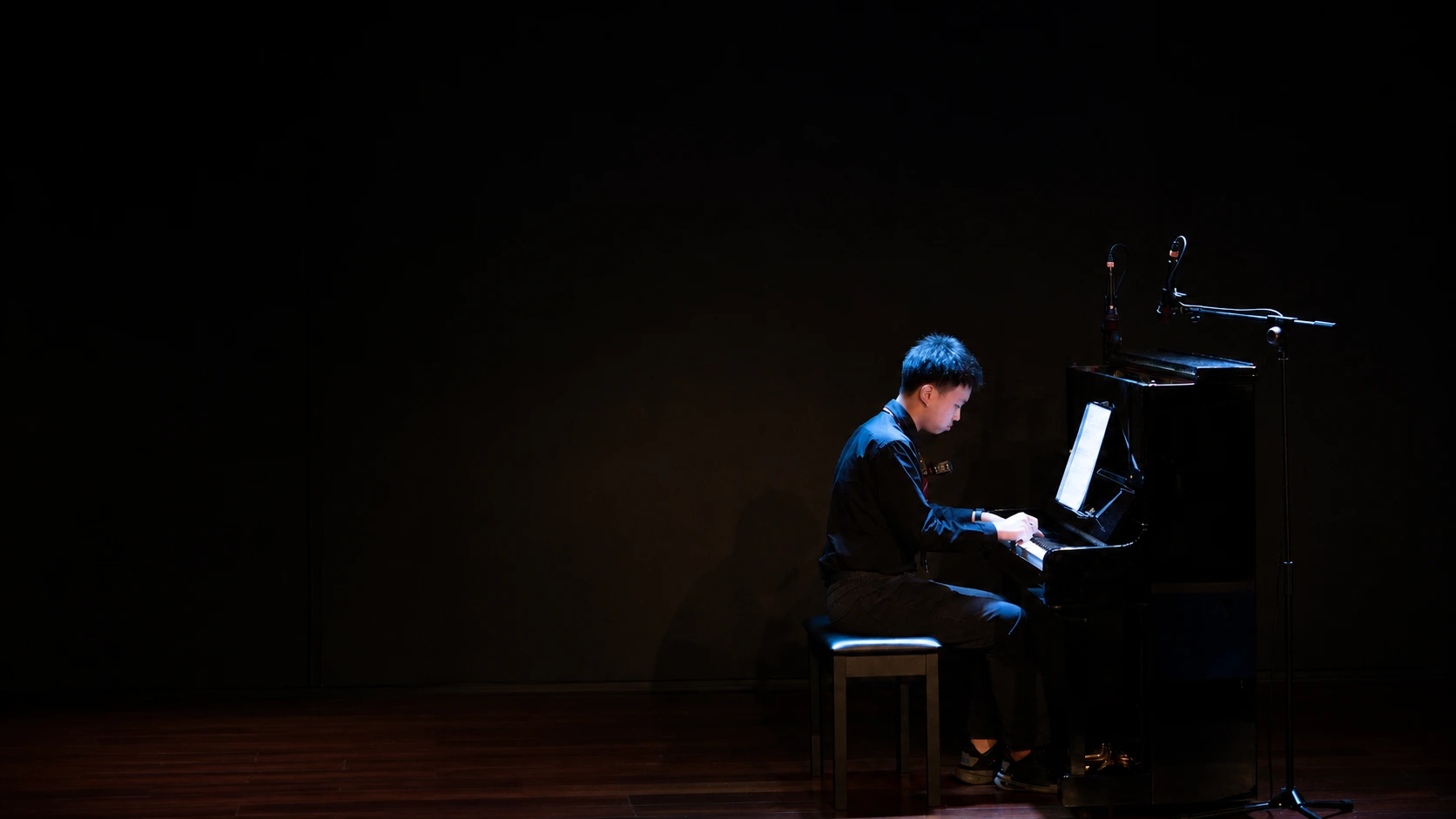Piano learning moment at Helen's Music Centre